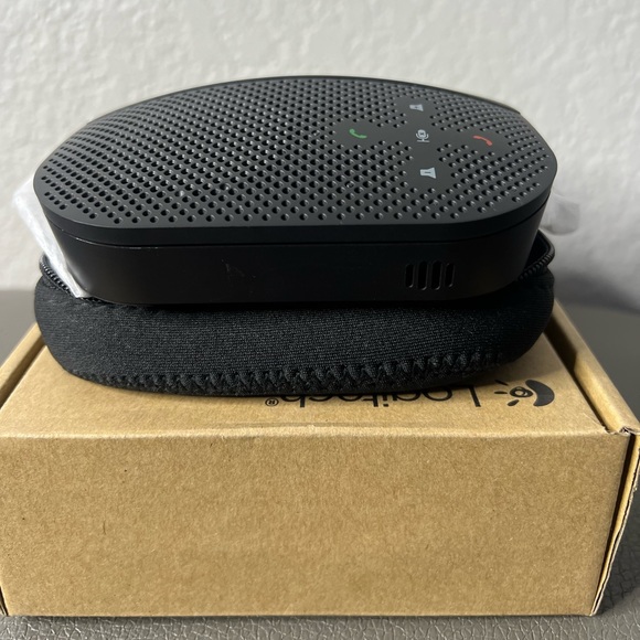 Logitech P710E mobile speakerphone USB - Picture 2 of 5